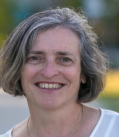 Vicki Trottier | Website/Facebook Coordinator